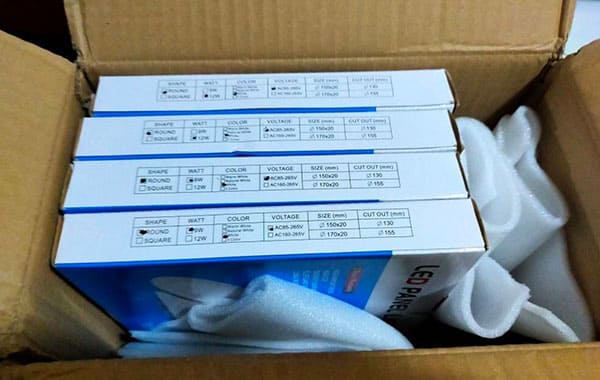 Distributor Filipina membeli 2000 set lampu Panel Led untuk distribusi