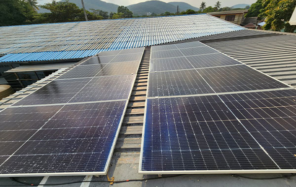 100 set inverter hibrida di Thailand