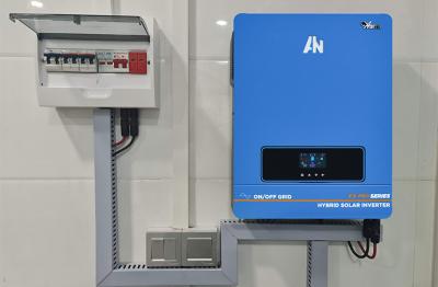 Memberdayakan bisnis: sistem Solar Inverter hibrida untuk aplikasi komersial