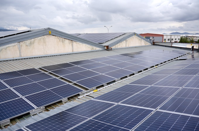 Cara memilih inverter hibrid cerdas untuk tanaman daya fotovoltaik industri dan komersial
