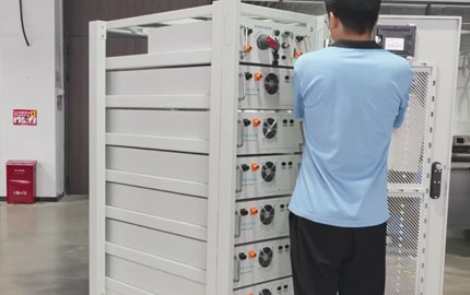 Instalasi Sistem Penyimpanan Energi Komersial Baterai Lithium 60KWH 11