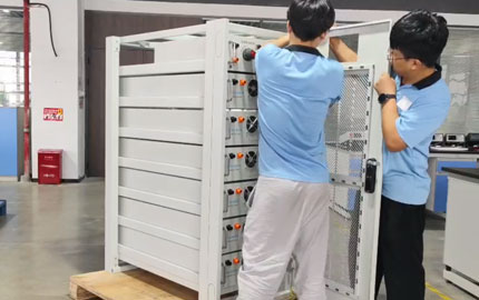 Instalasi Sistem Penyimpanan Energi Komersial Baterai Lithium 60KWH 9