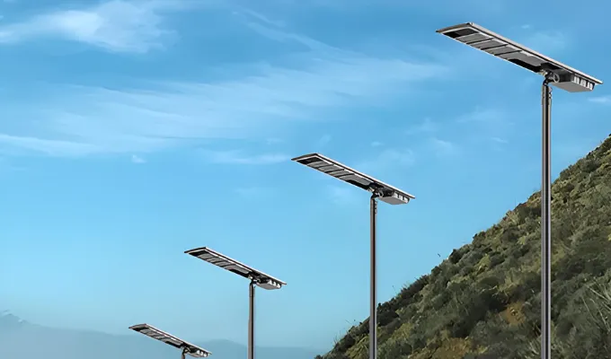 Pemeliharaan Lampu Jalan Tenaga Surya