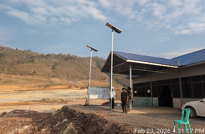 Studi Kasus Proyek Lampu Jalan Surya Anern Myanmar: SLZ2 80W Lampu Jalan Surya All-in-One LiFePO4 Adjustable, 700 Set
