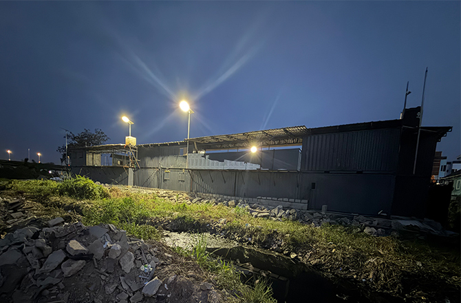 Studi Kasus Proyek Lampu Jalan Tenaga Surya Anern Nigeria: SLB 250W dengan Tiang Lampu 6m