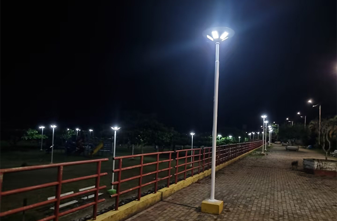 Keberhasilan Implementasi Proyek Kota (Lampu Jalan Tenaga Surya) di Peru