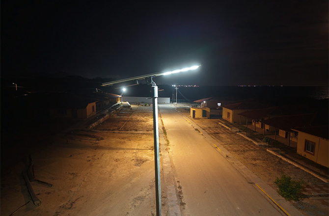 Anern SLZ2 120W Lampu Jalan Tenaga Surya di Venezuela